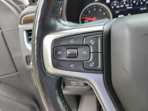 Used 2021 Chevrolet Suburban Premier w/ Premium Package RWD image 15