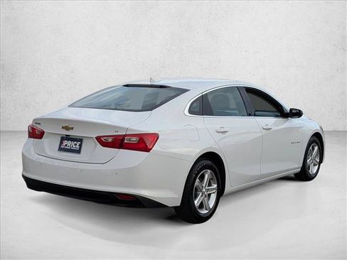 Used 2024 Chevrolet Malibu LT FWD image 5