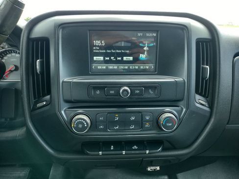 Used 2019 Chevrolet Silverado 2500 W/T AWD/4WD image 18