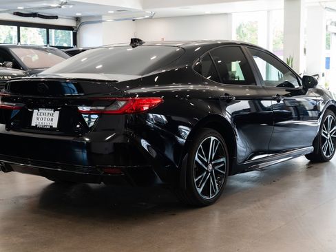 Used 2025 Toyota Camry XSE w/ Premium Package AWD/4WD image 4