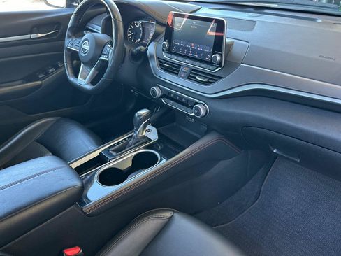 Certified 2024 Nissan Altima 2.5 SR FWD image 15