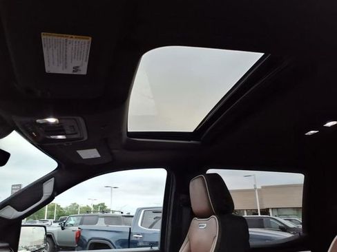 Used 2024 GMC Sierra 1500 Denali Ultimate image 17