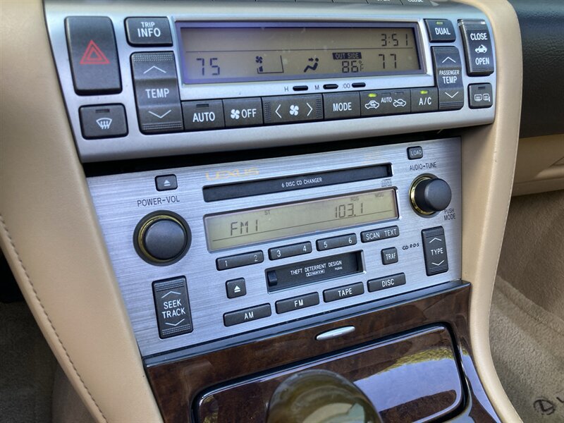 Used 2007 Lexus SC 430 Convertible RWD image 28