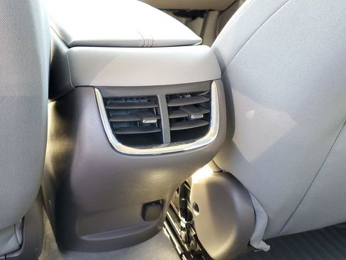 Used 2025 Chevrolet Malibu LT FWD image 11