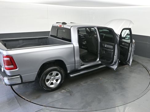 Used 2019 RAM 1500 Big Horn AWD/4WD image 46