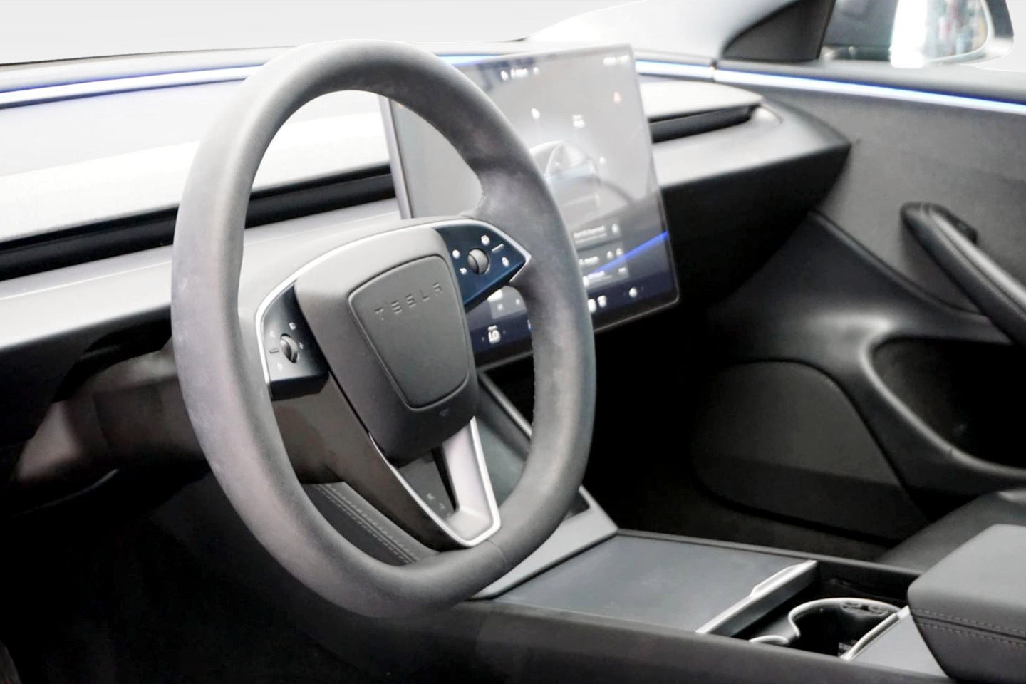 Used 2025 Tesla Model 3 Long Range RWD image 12