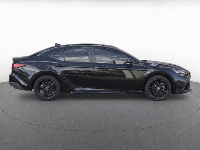 Used 2026 Toyota Camry SE FWD image 8