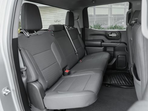 Used 2025 Chevrolet Silverado 1500 Custom AWD/4WD image 40