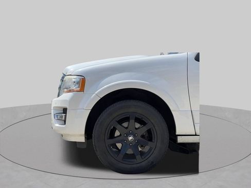 Used 2017 Ford Expedition EL Limited w/ Equipment Group 301A RWD image 26