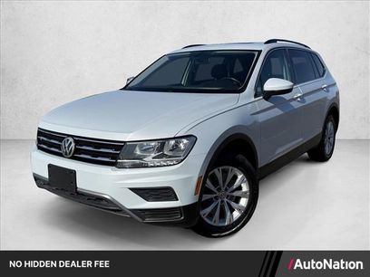 Used 2018 Volkswagen Tiguan SE w/ Panoramic Sunroof Package