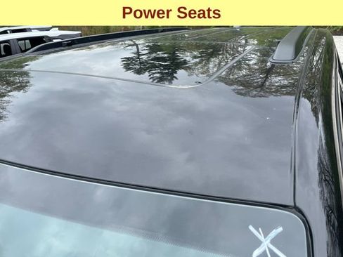Used 2025 Jeep Grand Cherokee Altitude AWD/4WD image 9