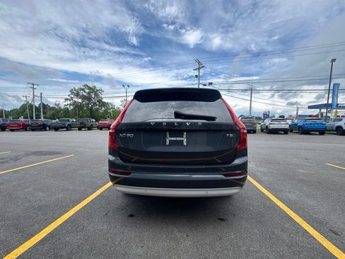 Used 2022 Volvo XC90 T5 Momentum AWD/4WD image 4