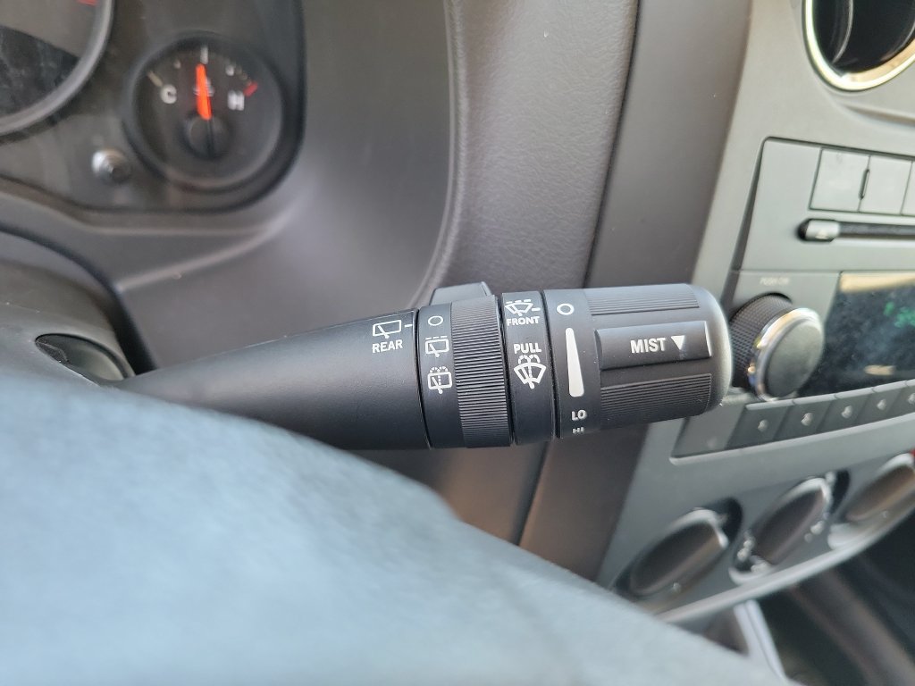 Used 2009 Jeep Patriot Sport FWD image 21