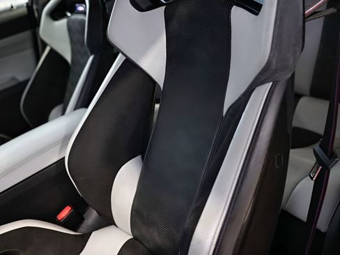 Used 2021 BMW M4 Competition w/ M Carbon Exterior Package image 34