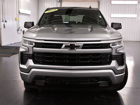 Used 2024 Chevrolet Silverado 1500 RST AWD/4WD image 2