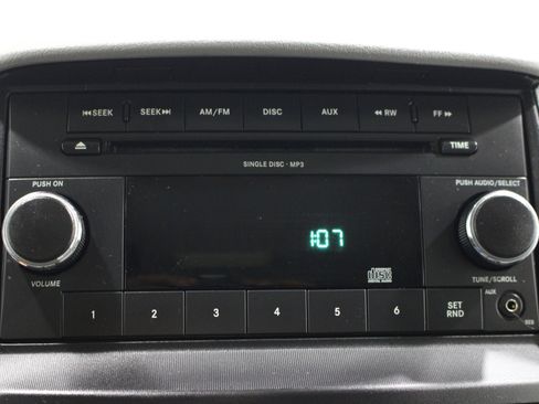Used 2010 Dodge Grand Caravan SE FWD image 11