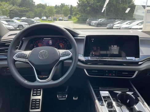 New 2026 Volkswagen Atlas Peak Edition AWD/4WD image 13