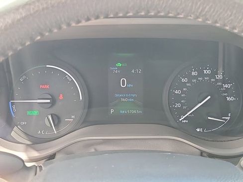 Used 2024 Toyota Sienna XLE FWD image 26