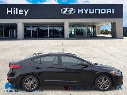 Used 2018 Hyundai Elantra SEL image 3
