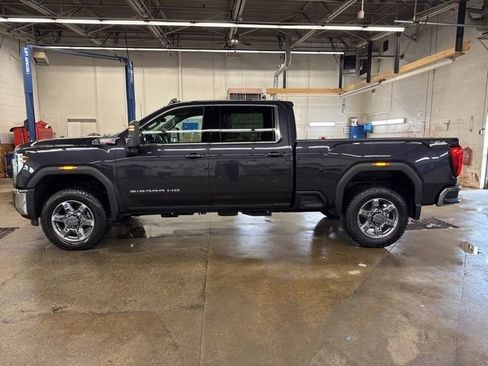 New 2026 GMC Sierra 2500 SLE w/ Preferred Package AWD/4WD image 3