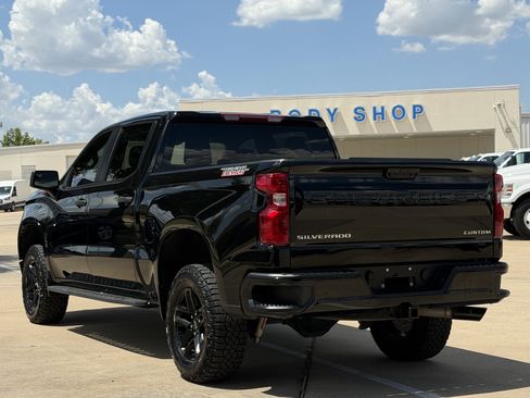 Used 2026 Chevrolet Silverado 1500 Custom Trail Boss AWD/4WD image 5