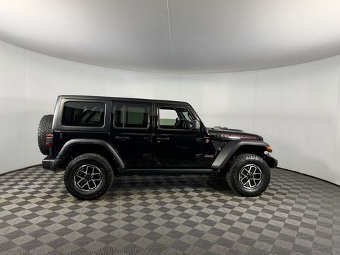 Used 2025 Jeep Wrangler Unlimited Rubicon image 4