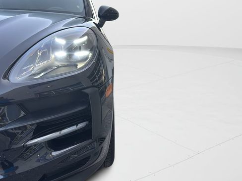 Used 2021 Porsche Macan AWD/4WD image 35
