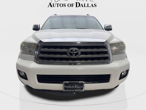 Used 2015 Toyota Sequoia Limited image 3
