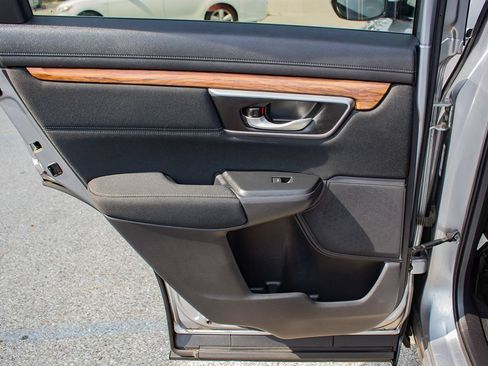 Used 2018 Honda CR-V EX image 17