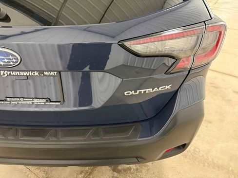 Certified 2024 Subaru Outback Premium AWD/4WD image 18