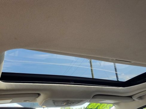 Used 2015 Ford Focus SE w/ Equipment Group 201A FWD image 20
