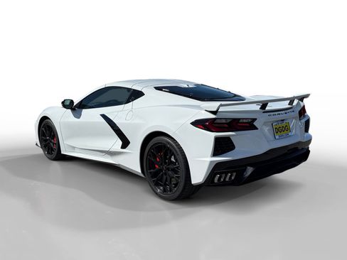 New 2026 Chevrolet Corvette Stingray Coupe w/ Z51 Performance Package RWD image 3