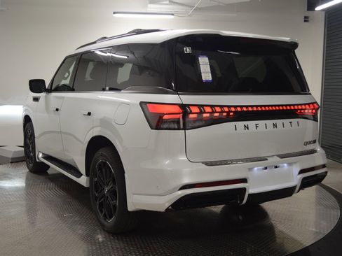 New 2026 INFINITI QX80 4WD image 3