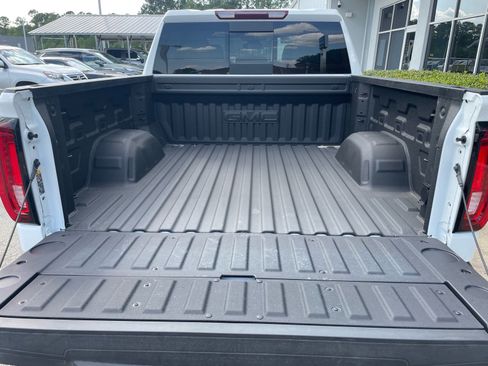 Used 2026 GMC Sierra 1500 SLT w/ SLT Premium Plus Package AWD/4WD image 8