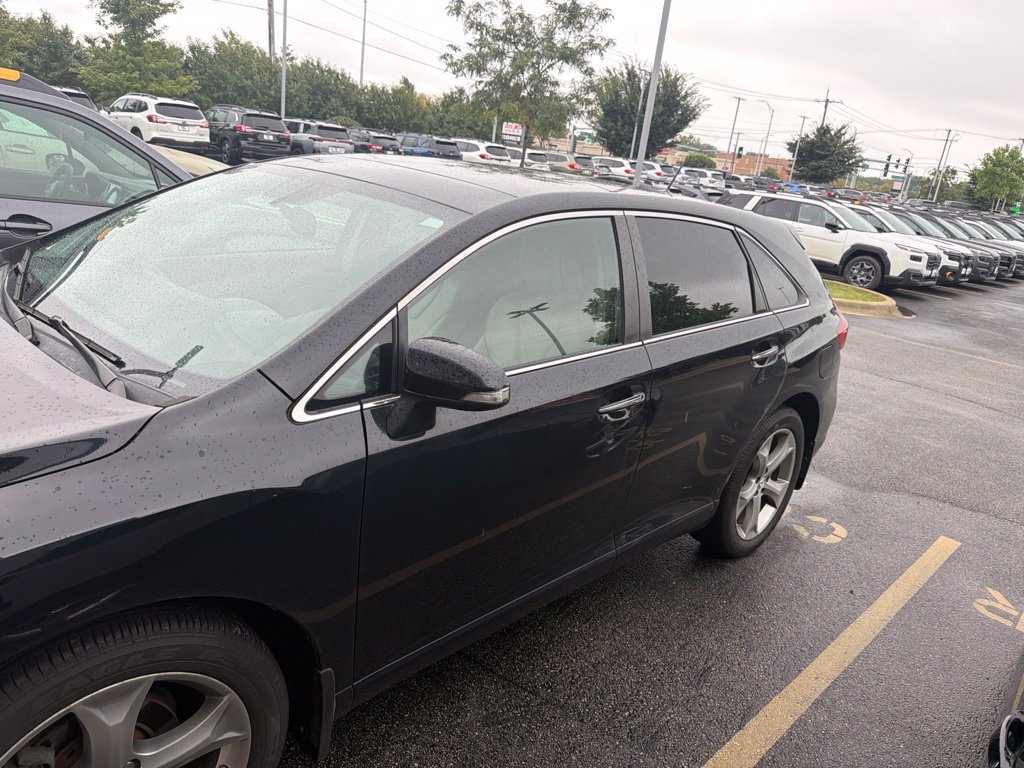 Used 2013 Toyota Venza XLE w/ XLE Premium Pkg AWD/4WD image 3
