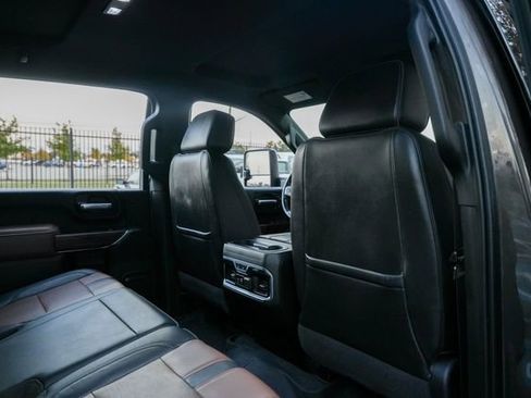 Used 2020 Chevrolet Silverado 2500 High Country w/ Z71 Off-Road Package image 39