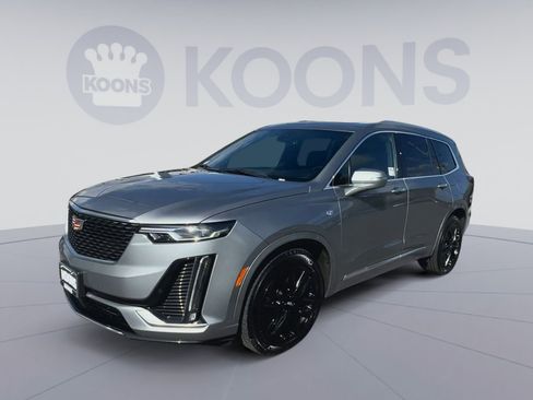 Used 2024 Cadillac XT6 Premium Luxury AWD/4WD image 5