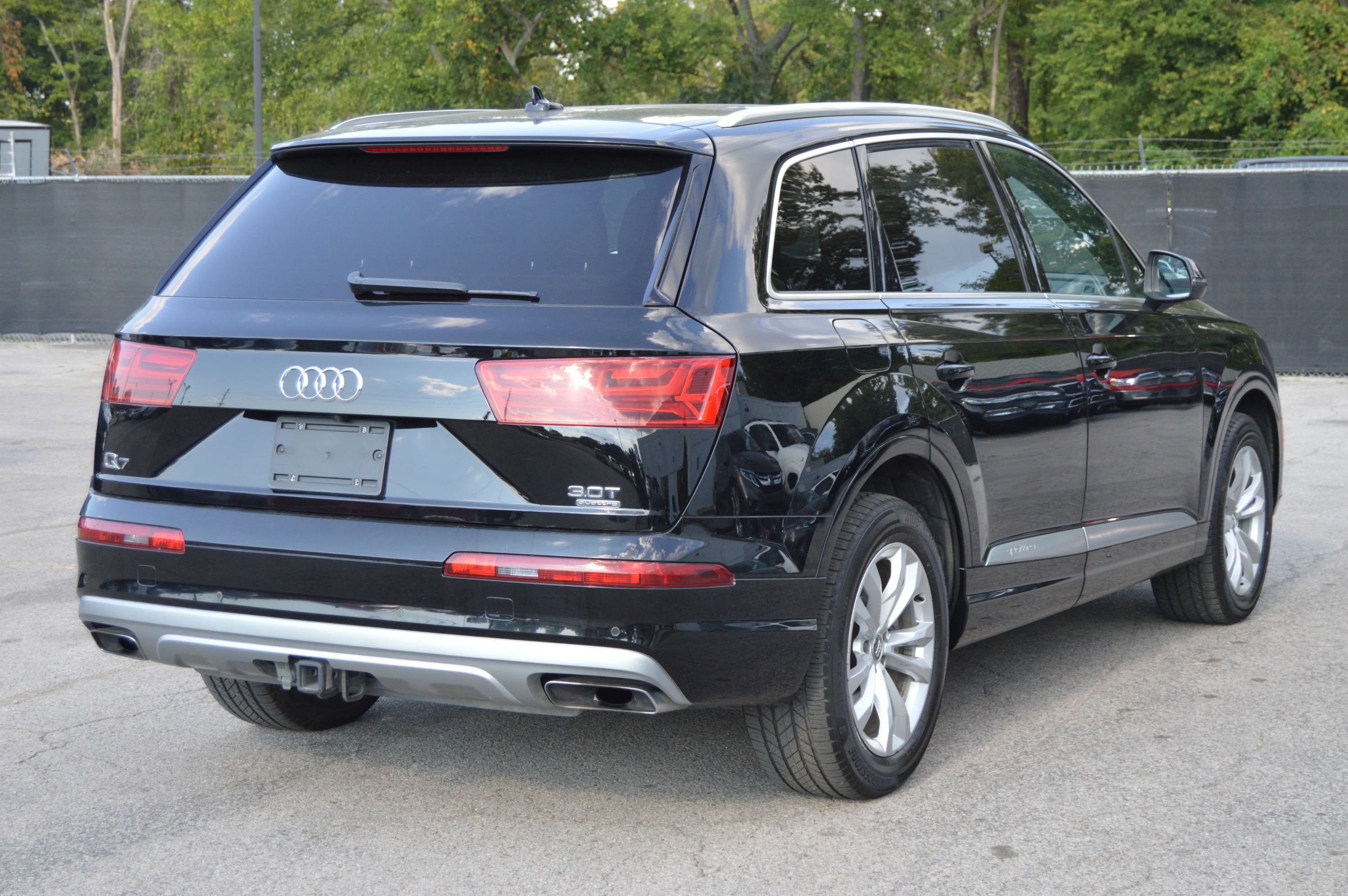 Used 2018 Audi Q7 3.0T Premium AWD/4WD image 6