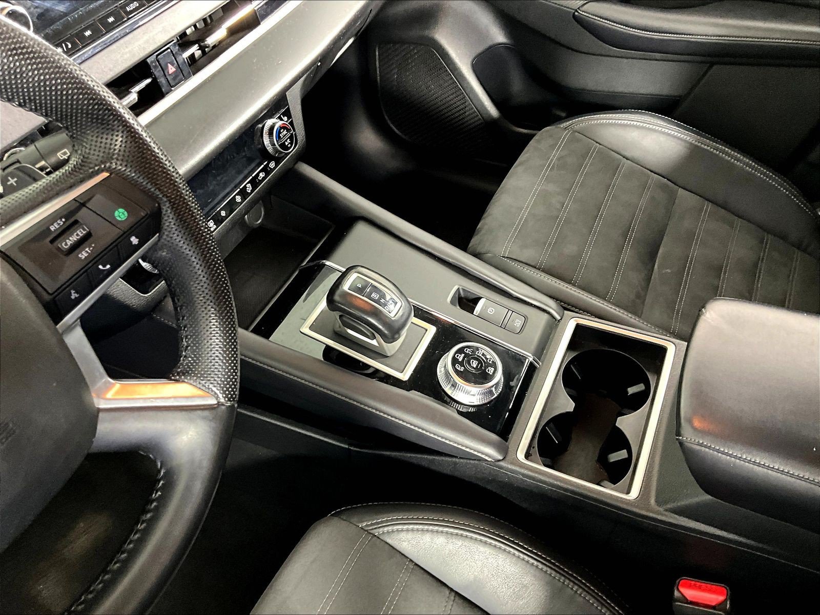 Used 2023 Mitsubishi Outlander SE AWD/4WD image 17