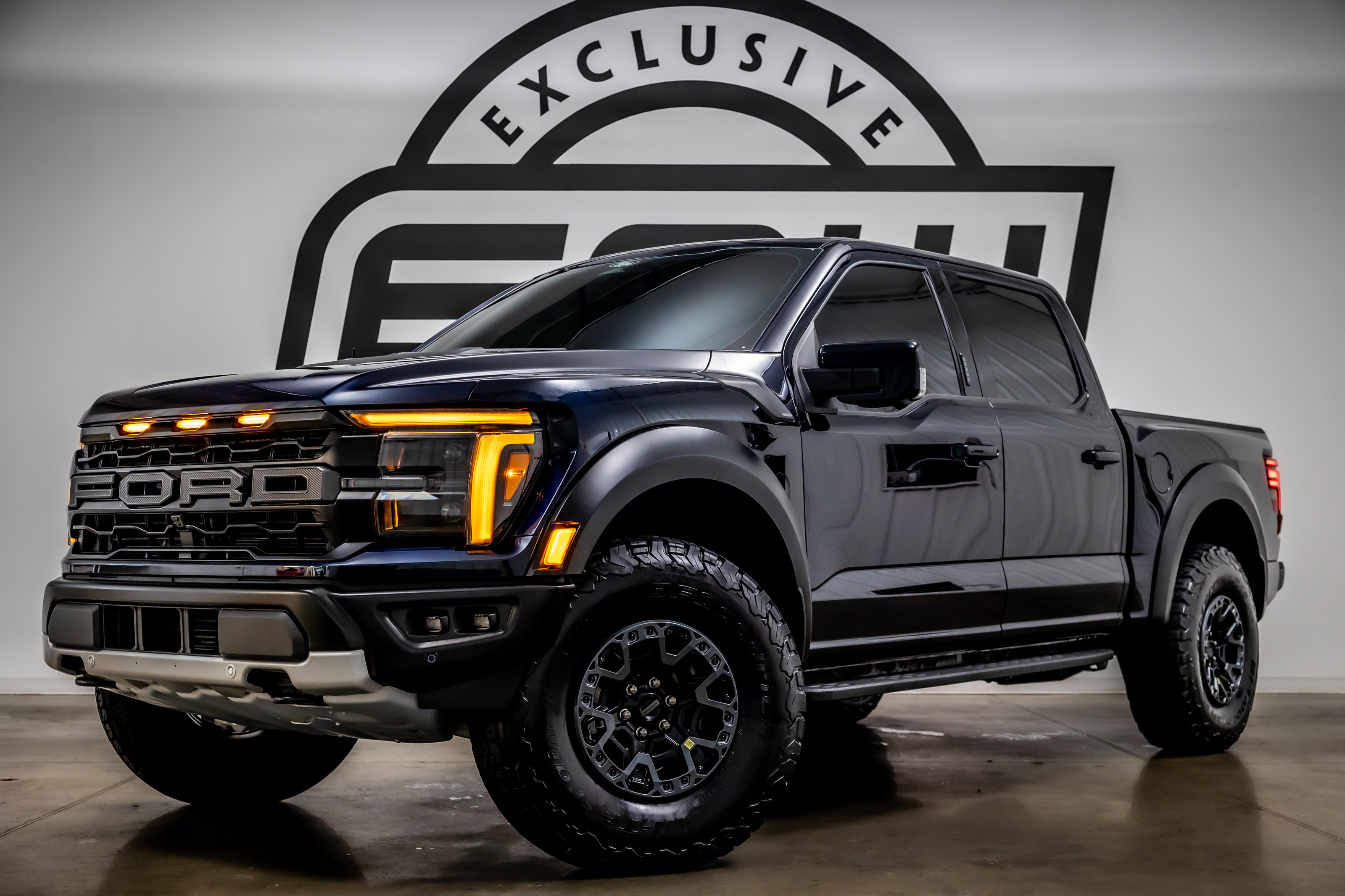 Used 2026 Ford F150 Raptor AWD/4WD image 1