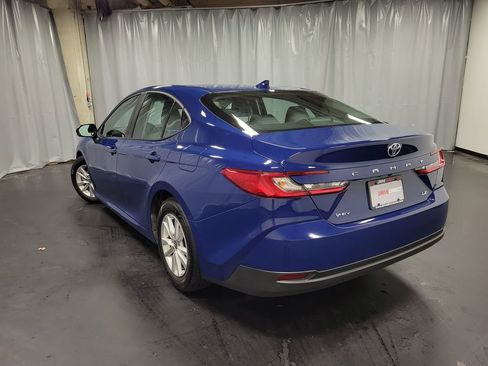 Used 2025 Toyota Camry LE w/ Convenience Package FWD image 6