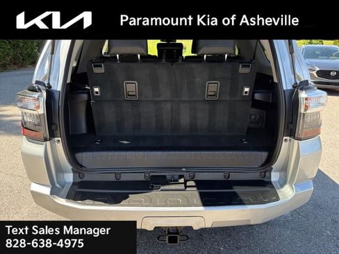 Used 2016 Toyota 4Runner SR5 Premium AWD/4WD image 29