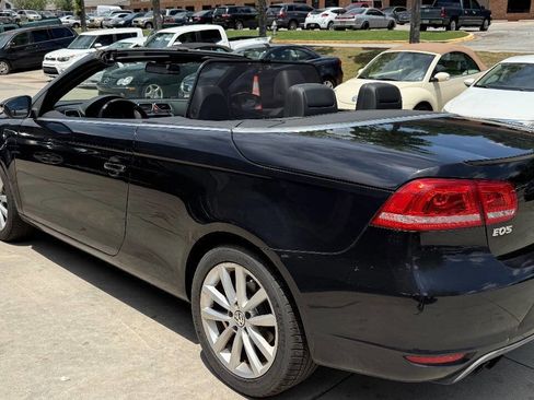 Used 2013 Volkswagen Eos Komfort FWD image 26