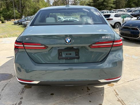 New 2026 BMW 530i xDrive w/ Premium Package AWD/4WD image 6