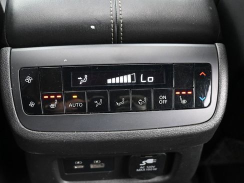 Used 2022 Nissan Pathfinder Platinum w/ Cargo Package image 37