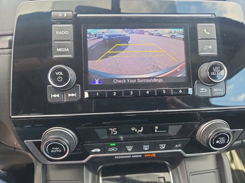 Used 2019 Honda CR-V LX image 25