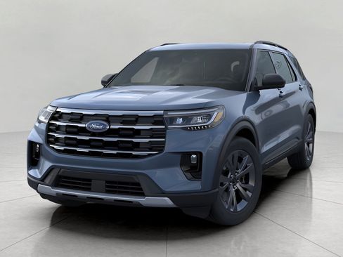 Used 2026 Ford Explorer Active w/ Active Comfort Package AWD/4WD image 3
