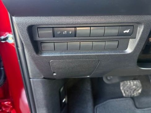 Used 2024 Mitsubishi Outlander SEL image 17