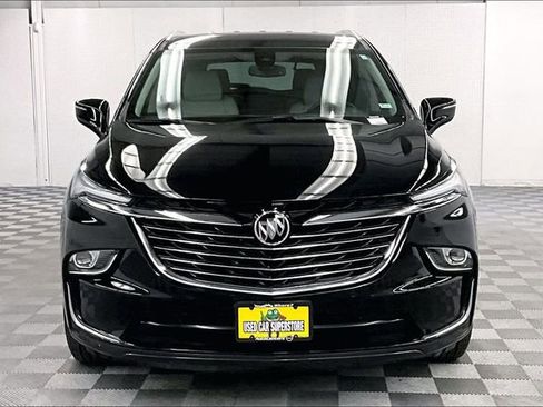 Used 2023 Buick Enclave Essence image 4