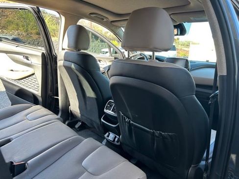 Used 2020 Hyundai Santa Fe Limited image 16